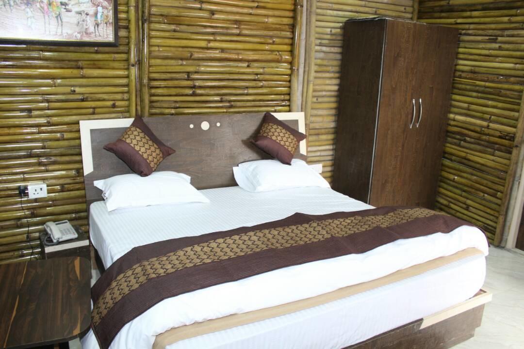 V Resorts Glamwoods Dhanulti Dhanaulti Exterior photo